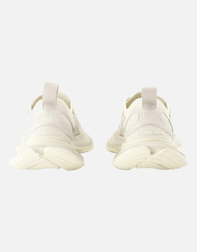 Circuit Synthetic Sneakers with Top Laces and Round Toe