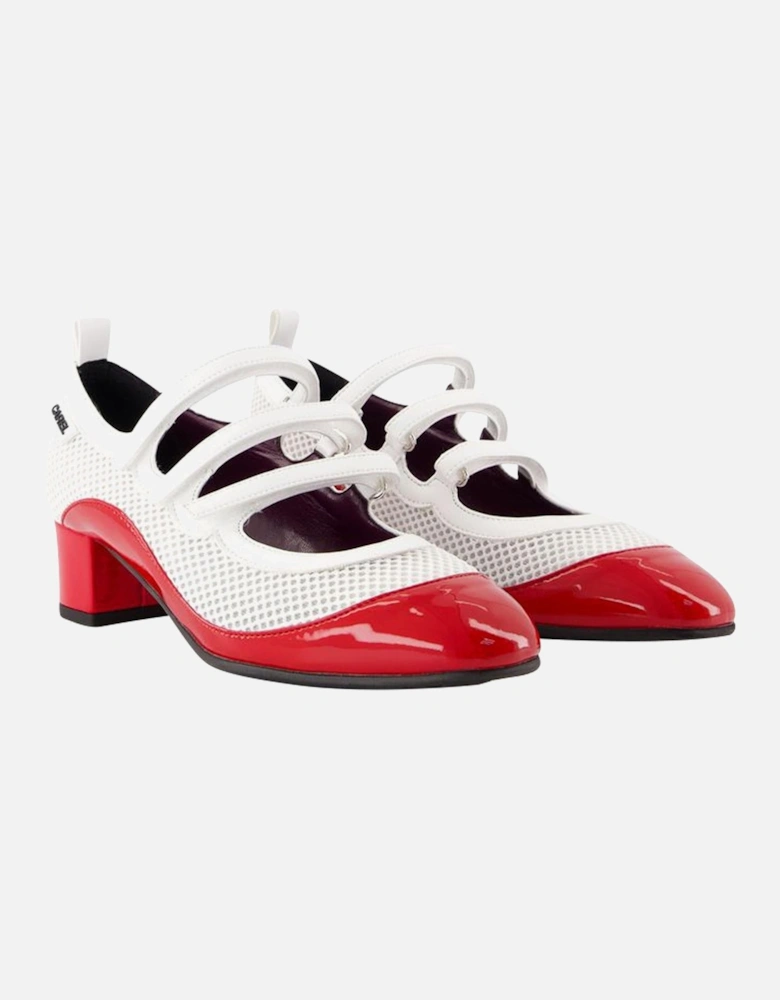 Leather Sportina Pumps with Buckle Fastening Straps