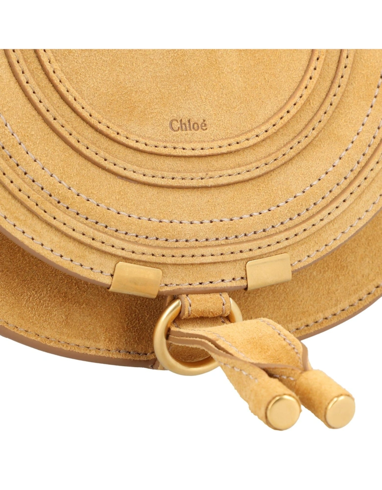 Elegant Crossbody Bag with Adjustable Strap for Everyday Use and Occasions