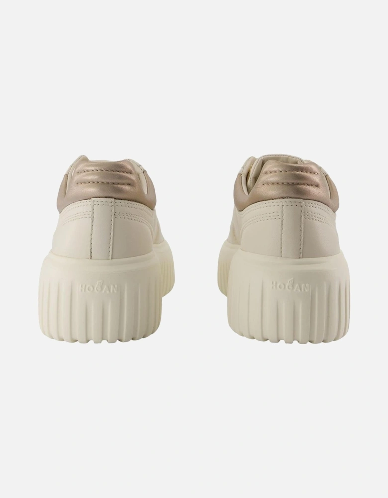 Comfortable Leather Upper Walking Shoes with Lace Up Closure