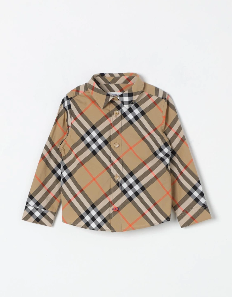 Classic Plaid Pattern Shirt with Long Sleeves and Button Closure