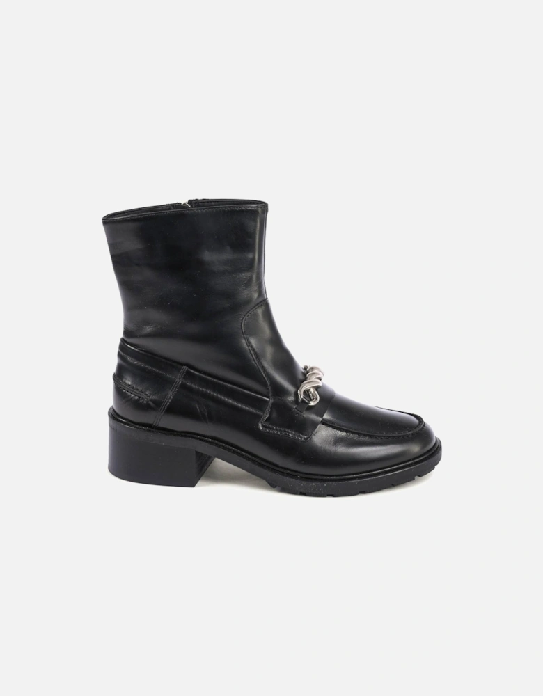 ChainDetail Ankle Boots