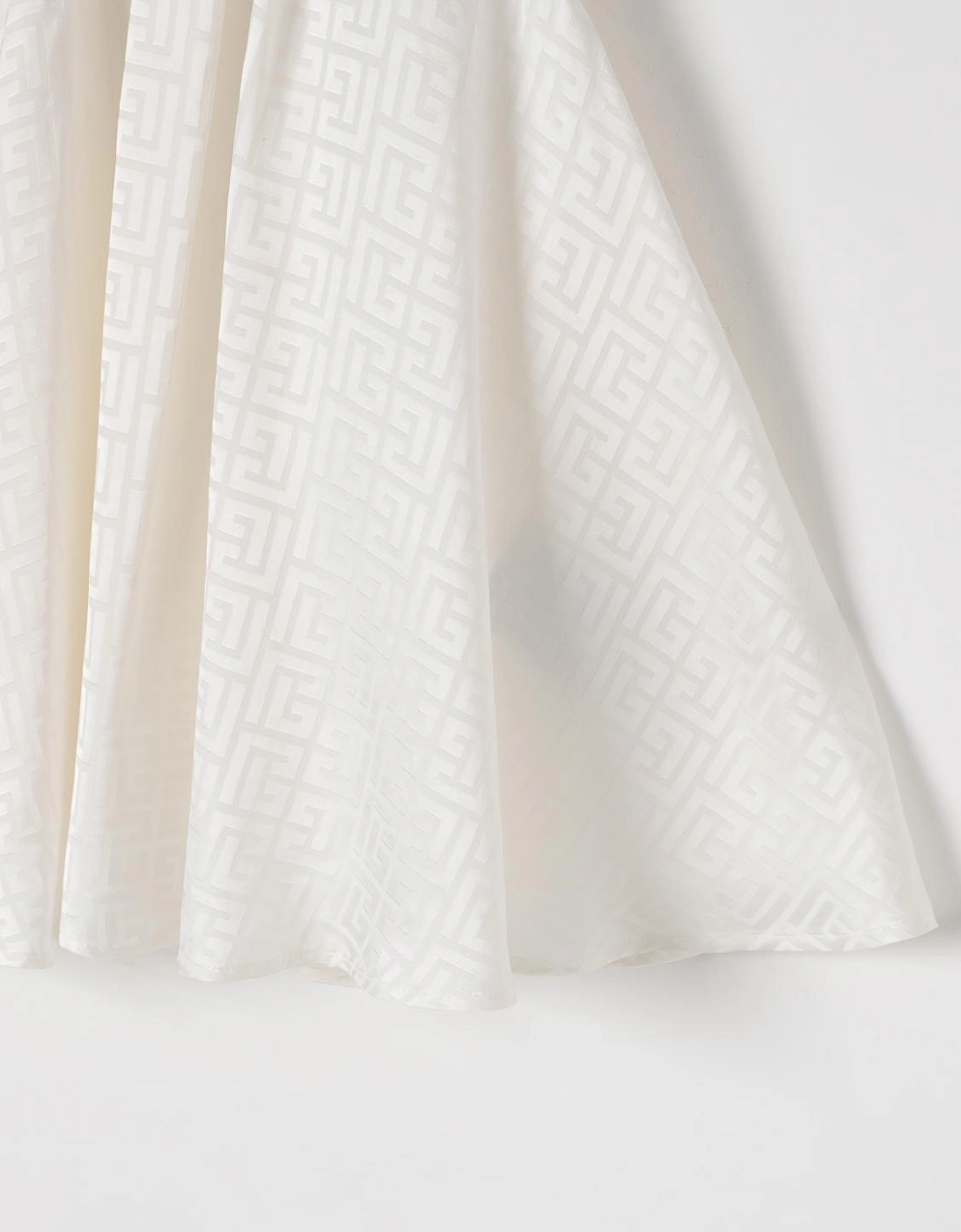 Sleeveless GeometricPrint Blouse
