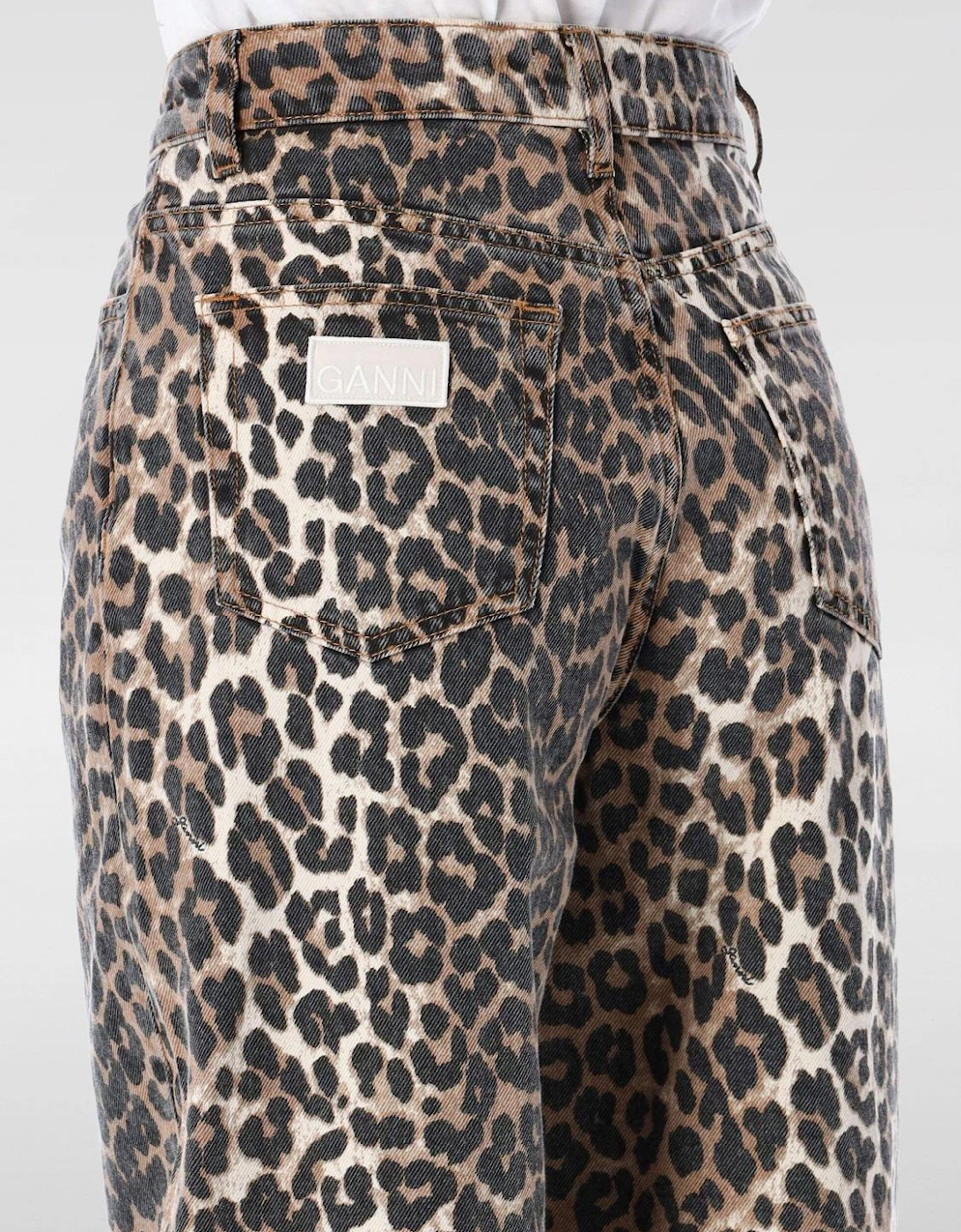 Wide Leg Leopard Print Jeans