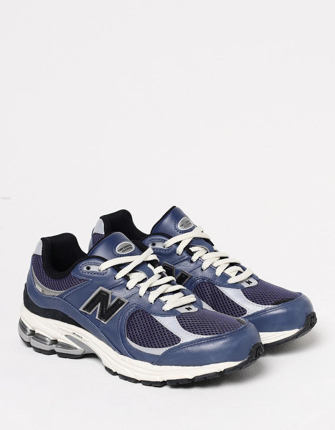 2002R Protection Pack Sneakers