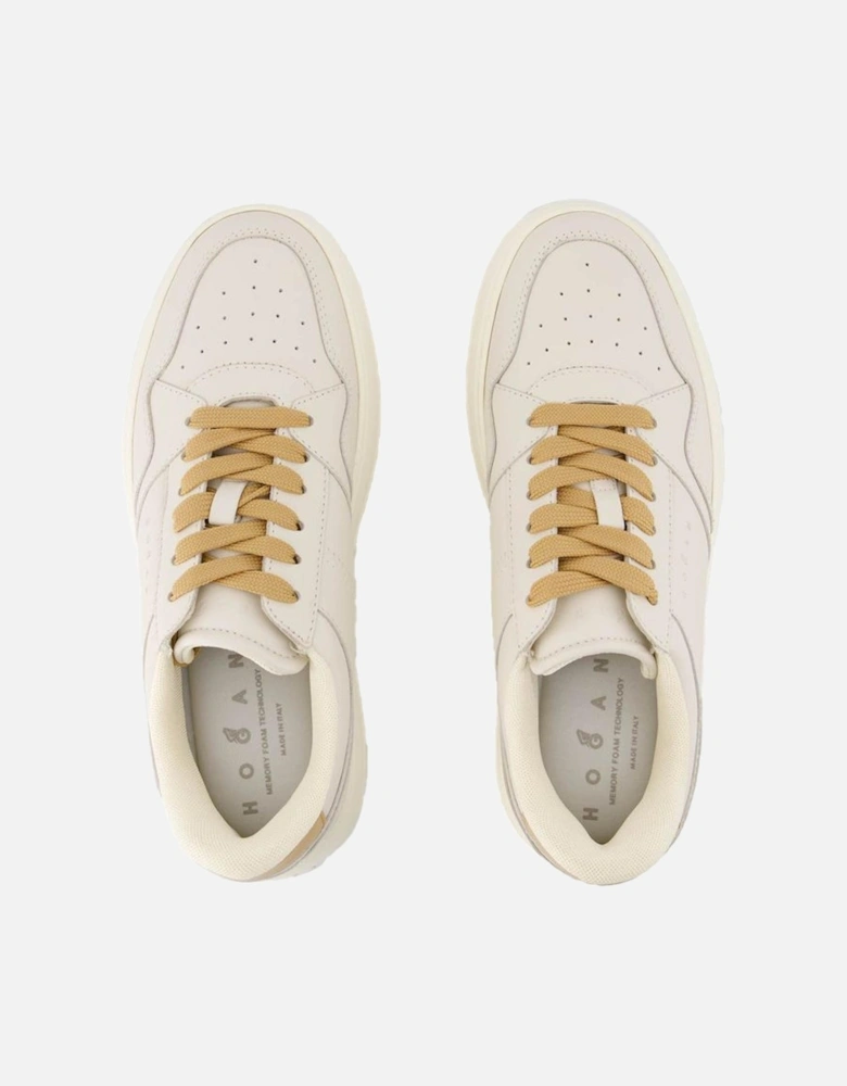 Calfskin Leather Round Toe Sneakers