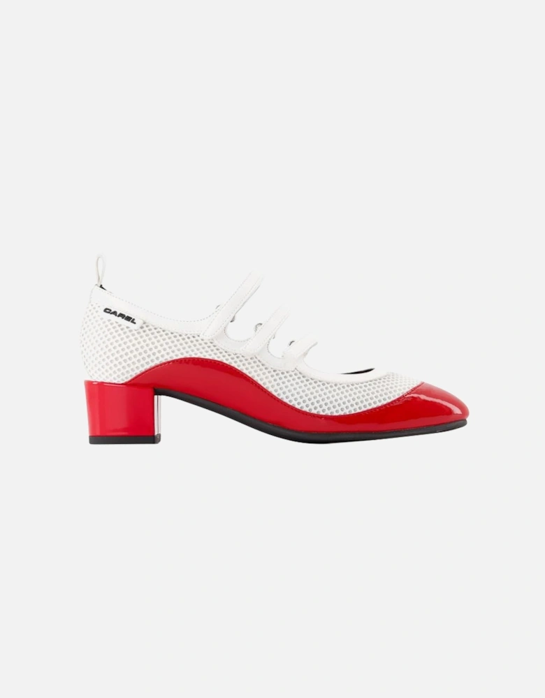 Leather Sportina Pumps with Buckle Fastening Straps