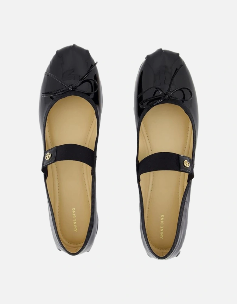 Smooth Calfskin Round Toe Flats with Elastic Band