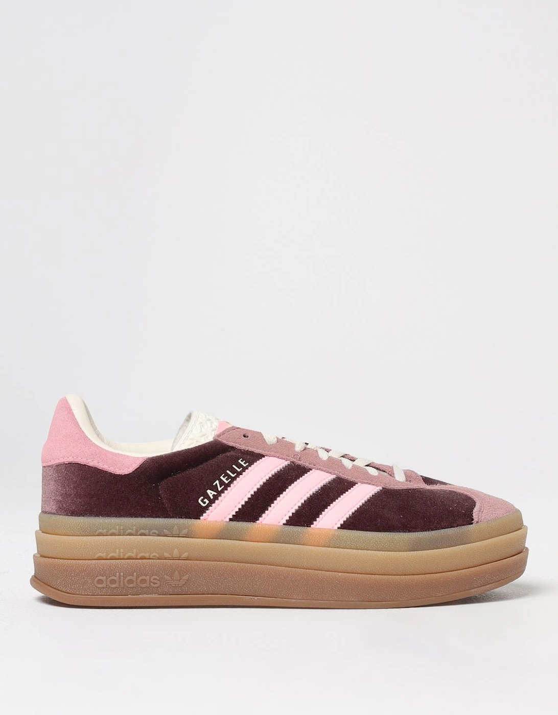 Sneakers with Signature Comfort and Style, 4 of 3
