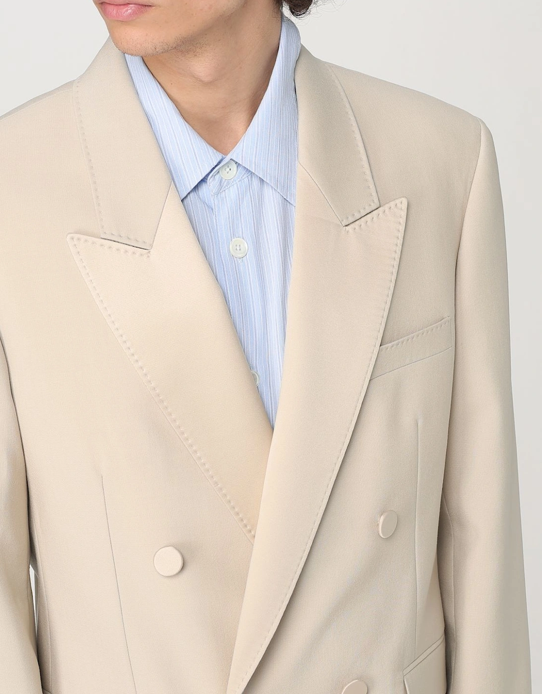 Tailored Single-Breasted Blazer with Notch Lapels