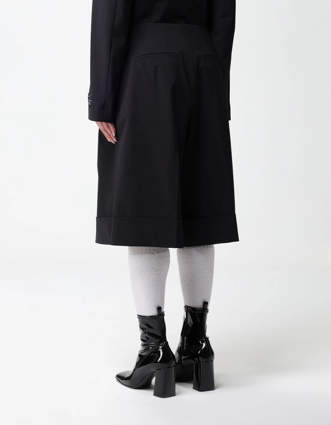 Tailored Pleated Cuffed Shorts