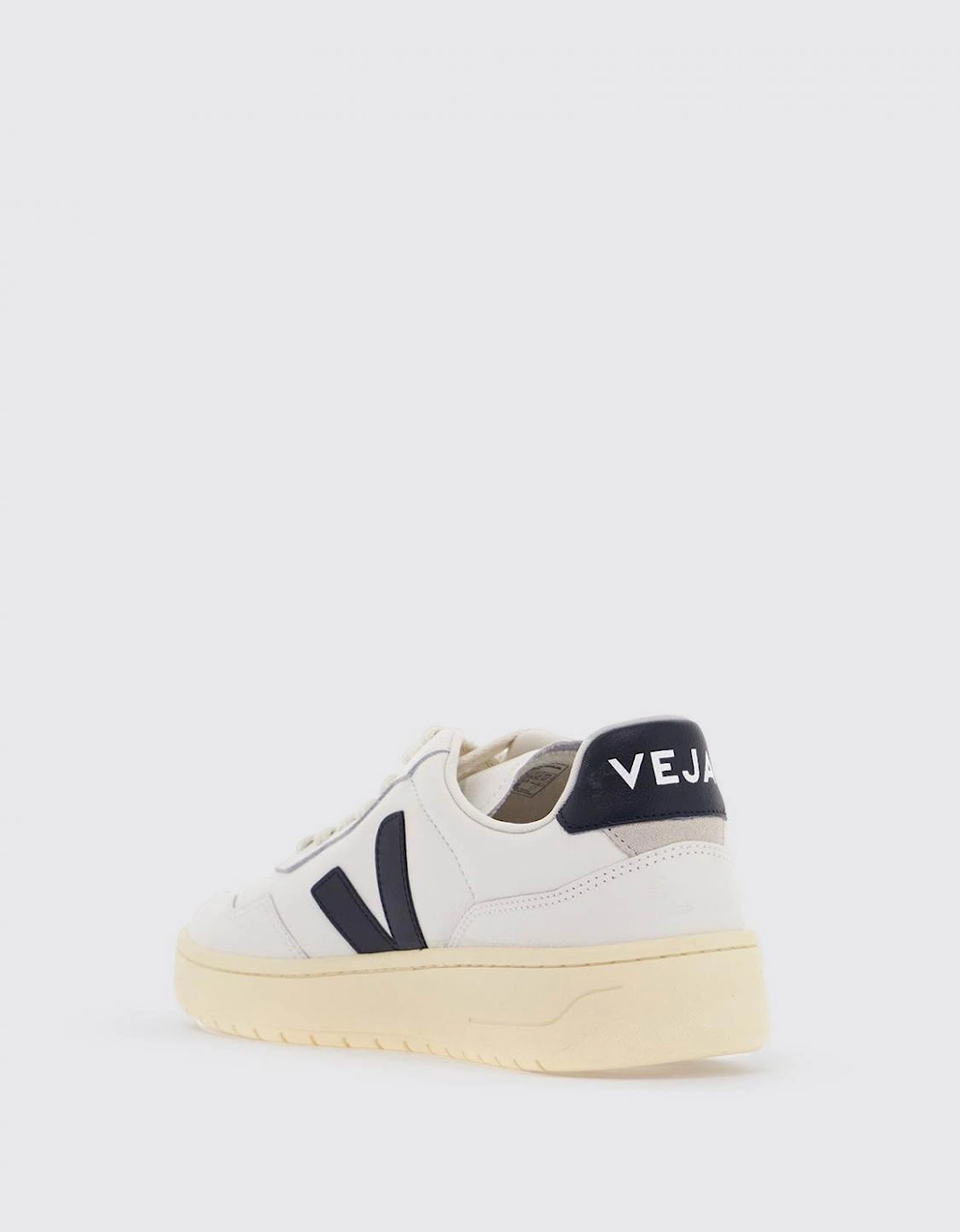 V90 Leather Sneaker Casual