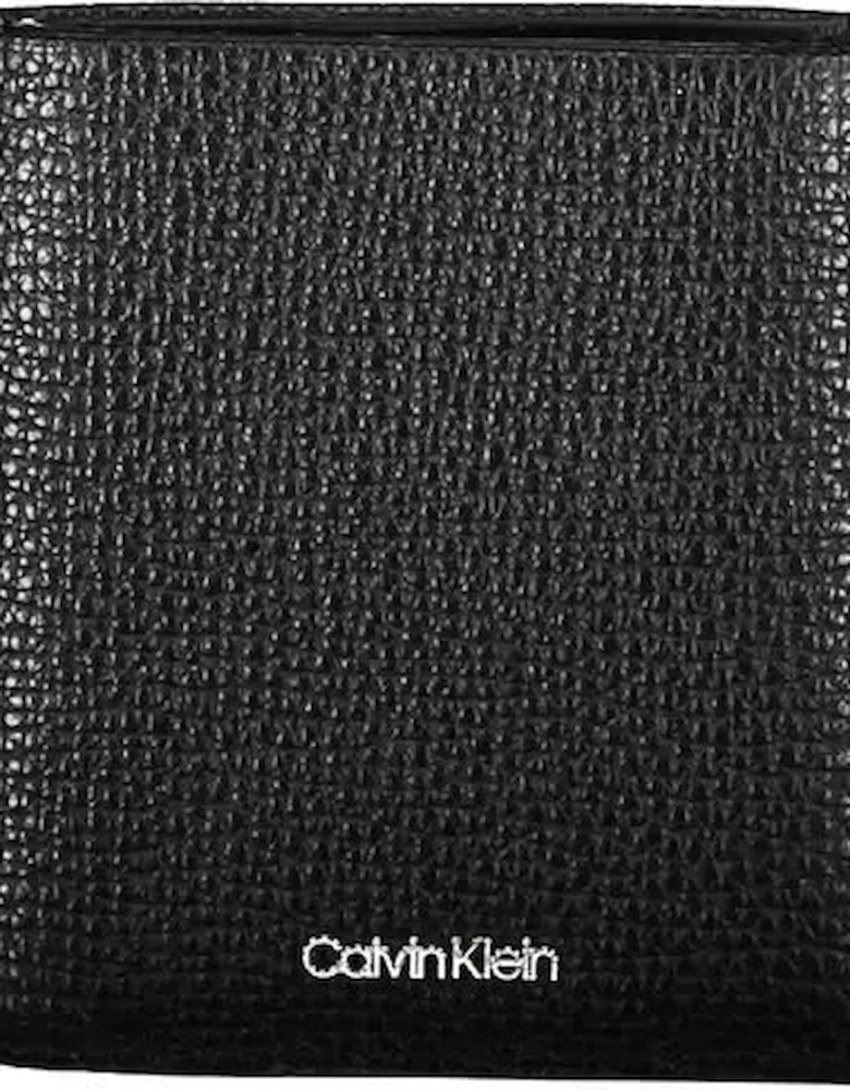 Pebble Leather Wallet Bifold