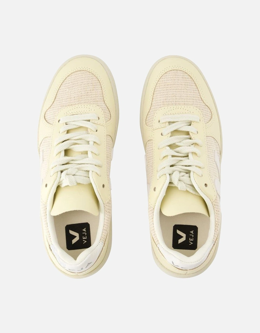 V10 Extra White LowTop Sneaker