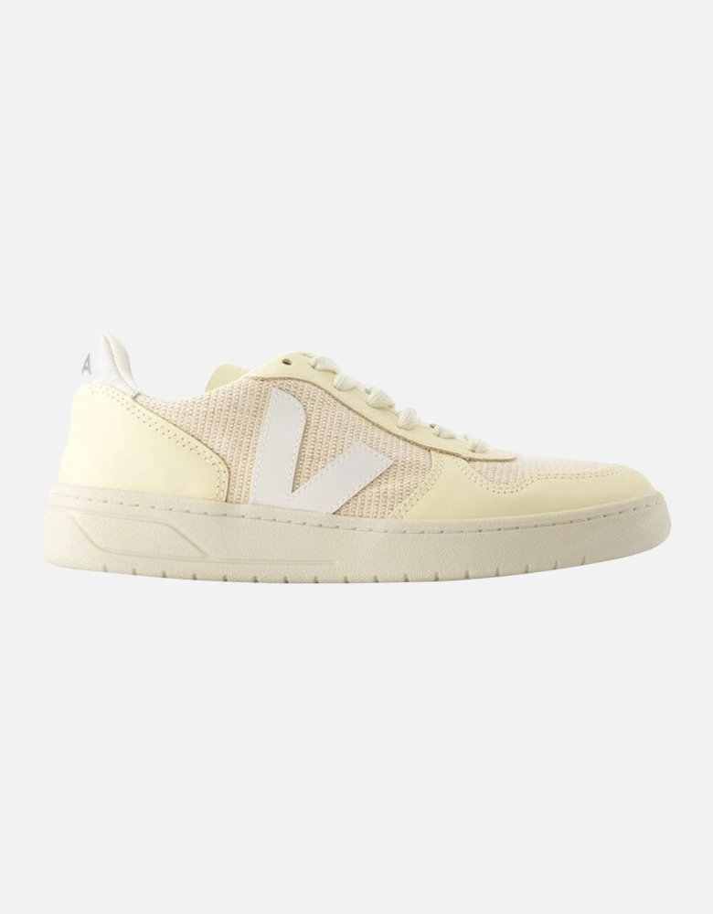 V10 Extra White LowTop Sneaker