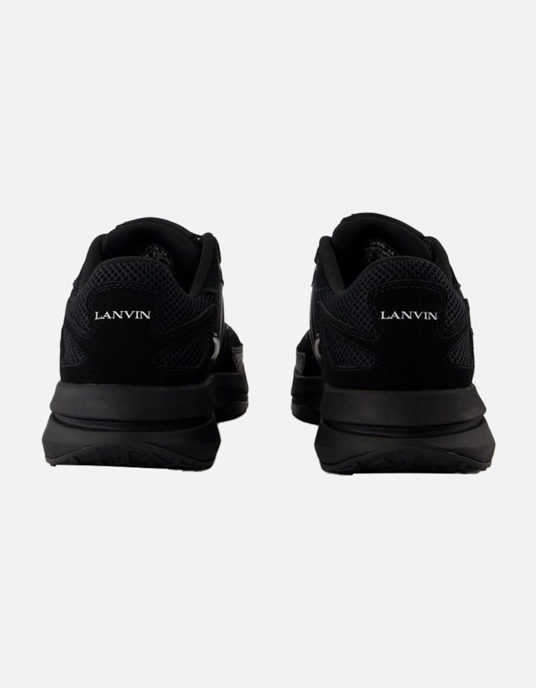 LowTop Sneakers Casual Style