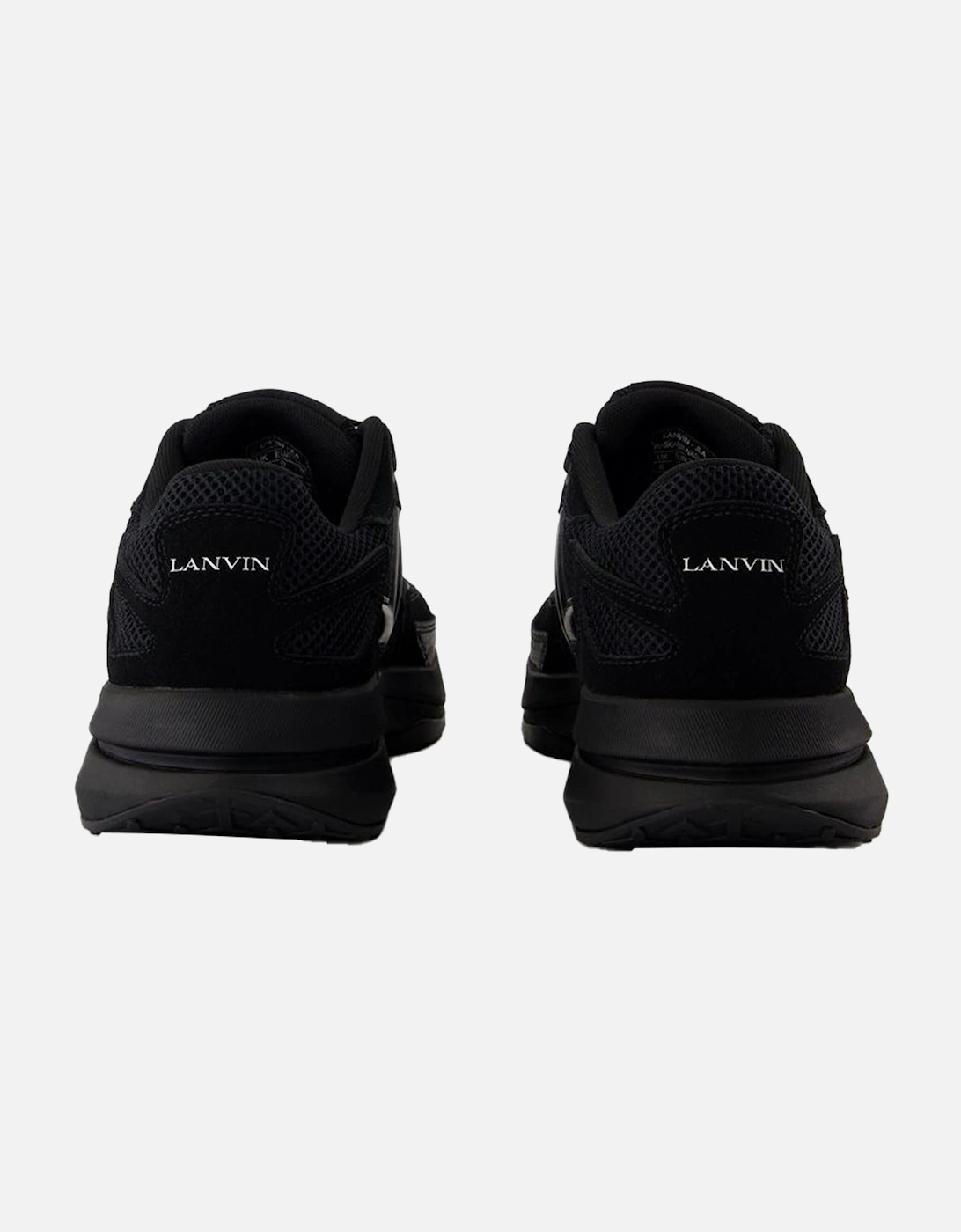 LowTop Sneakers Casual Style