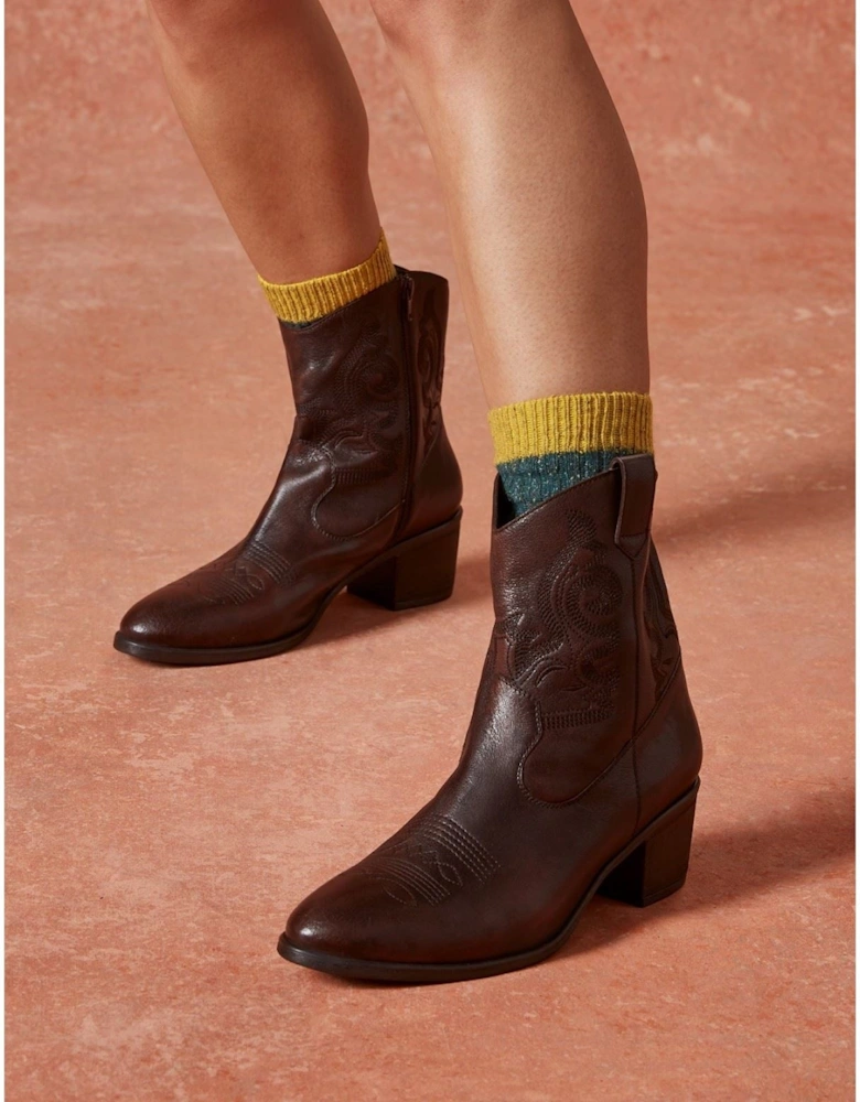 Wynn Leather Women's Chocolate Heeled Ankle Boots