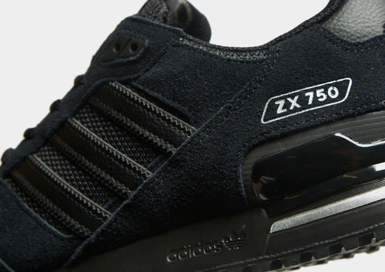 Originals ZX 750 Trainers in Black