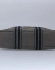 Thumbnail 6 of 10