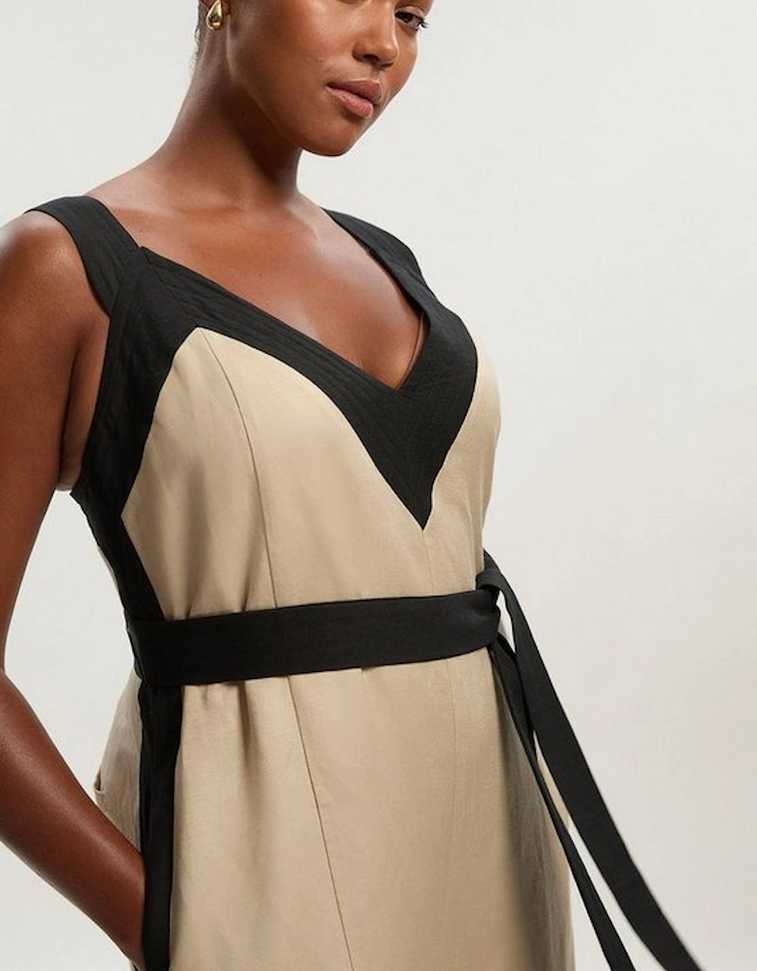 Plus Size Contrast Linen Cross Back Woven Jumpsuit