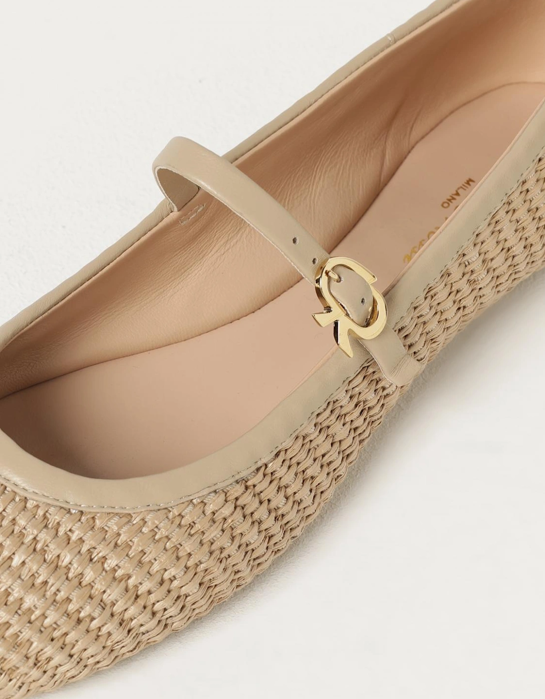 Raffia Woven Flat Shoes Buckle Closure