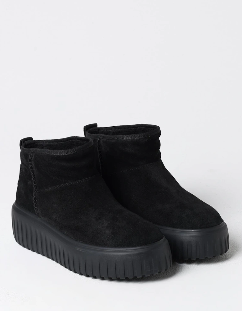 H222 Suede Platform Boots
