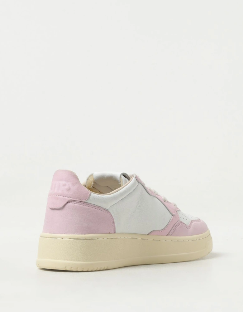 Medalist Low Top Sneaker