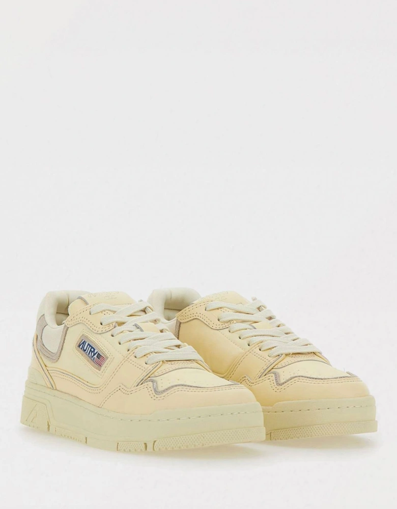 Medalist Low Top Sneaker