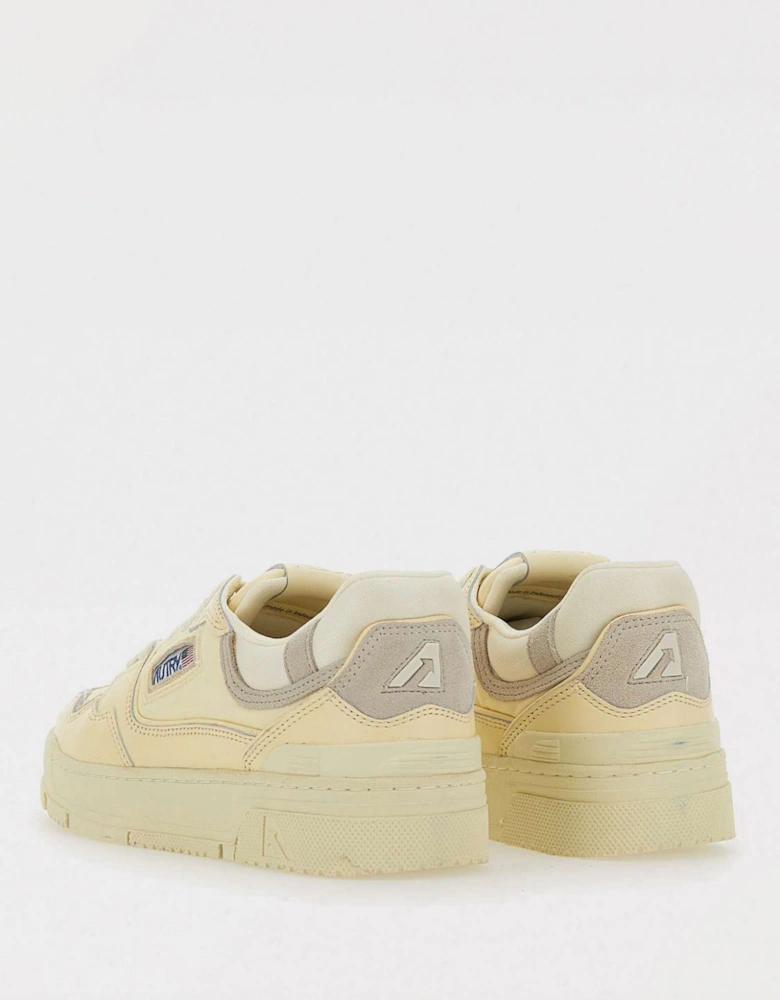 Medalist Low Top Sneaker