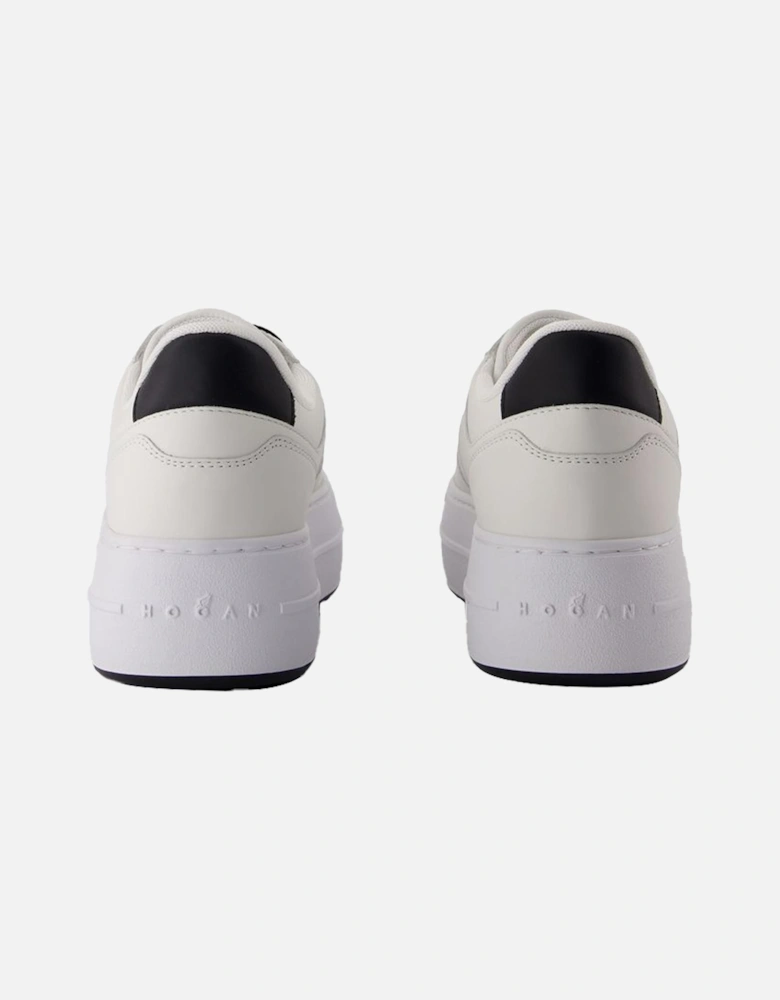 Smooth Calfskin Leather Sneakers with Round Toe and Lace-Up Closure