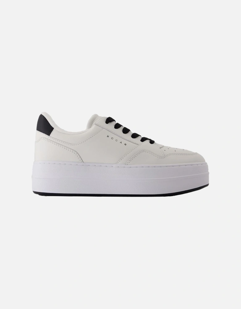 Smooth Calfskin Leather Sneakers with Round Toe and Lace-Up Closure