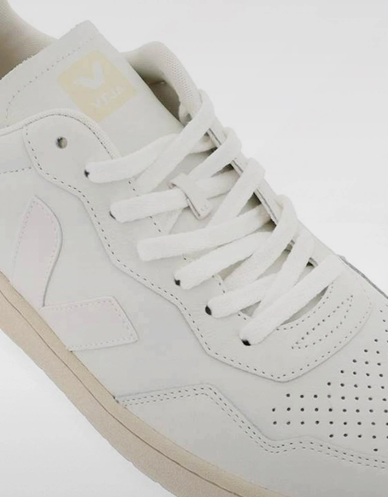 V10 Leather Sneakers Casual Style