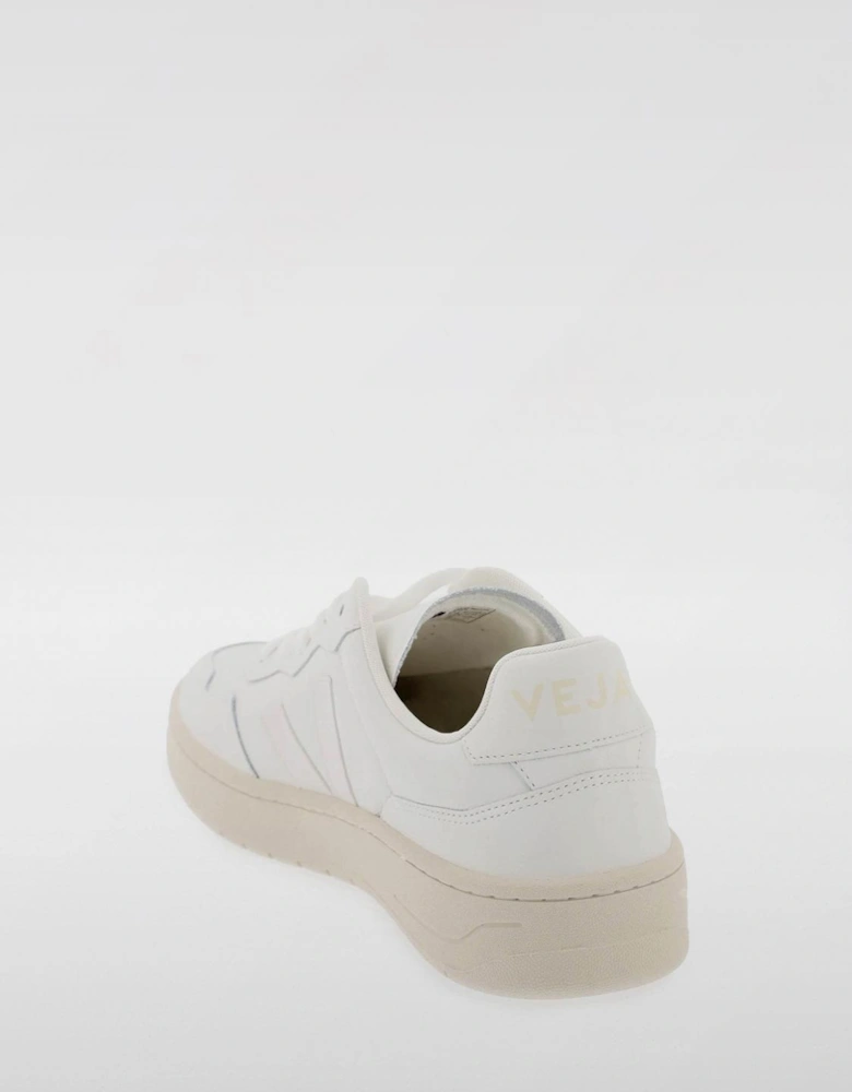 V10 Leather Sneakers Casual Style
