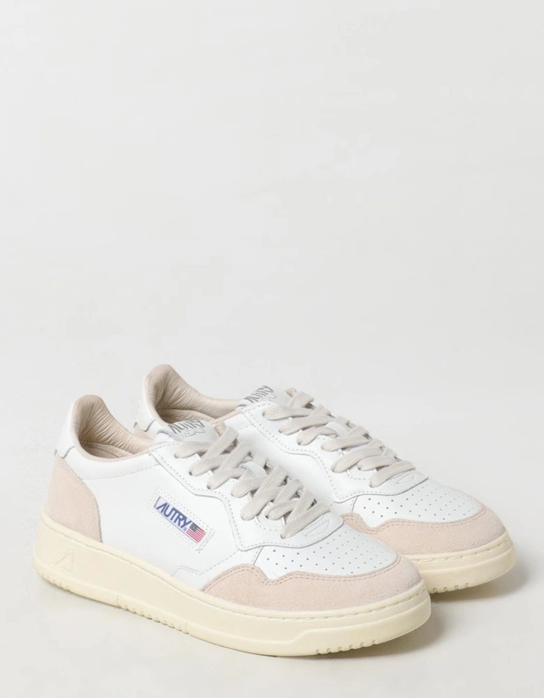 Medalist Low Top Sneaker