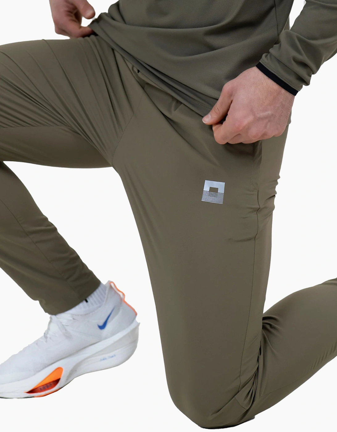 REFLECT Men's REFLECT Core ID Tech Pant Joggers Khaki - Tan