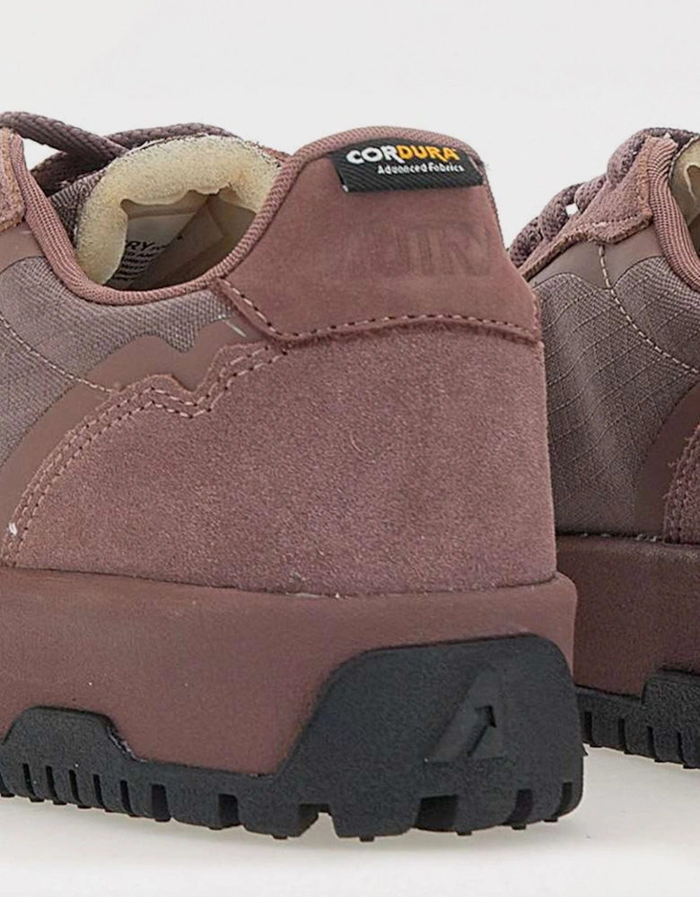 Medalist Low Top Sneaker
