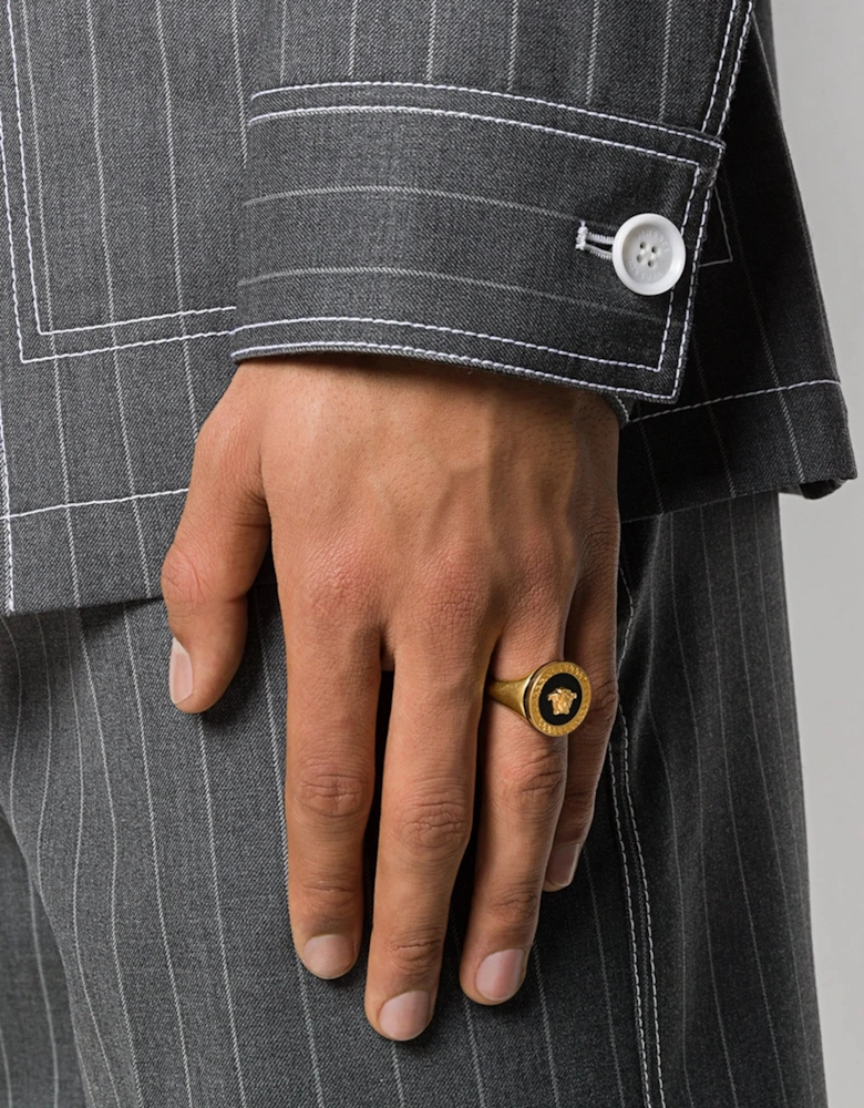 Circular Medusa Ring Gold