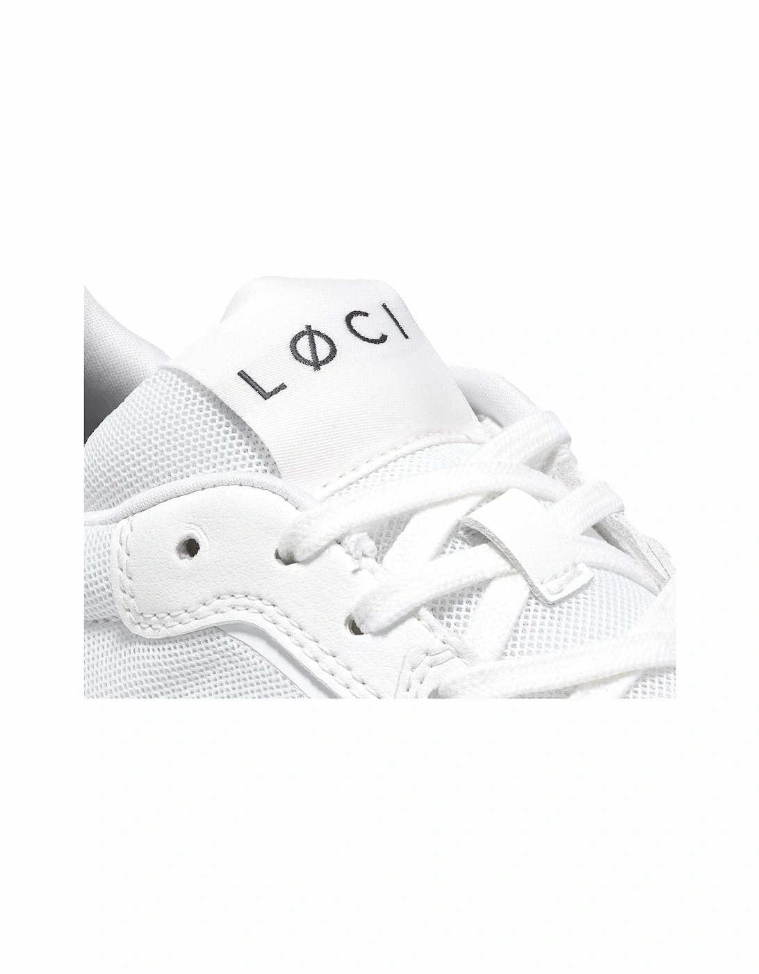 FLØ White/White Trainers