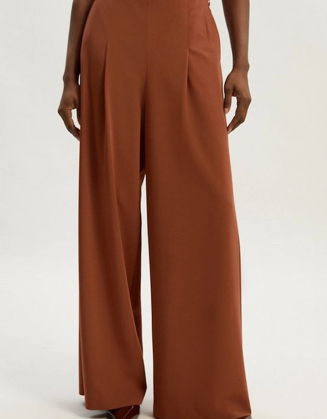 Tailored Twill Essential Wide Leg Trouser