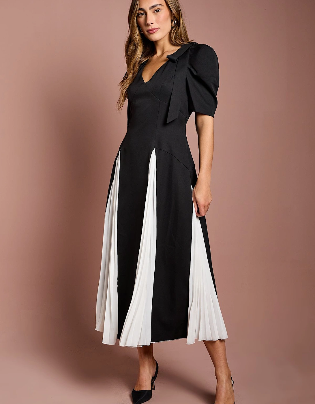 Short Sleeve Crepe Maxi Dress With Godets, 2 of 1