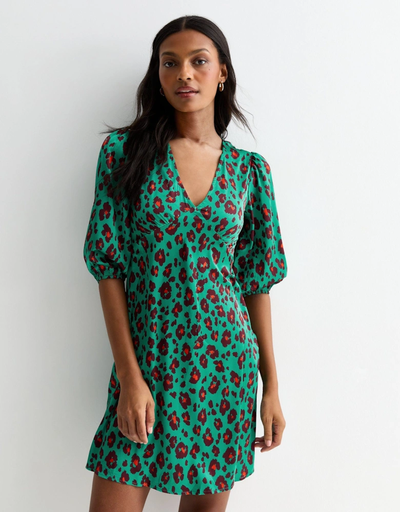 Green Animal Print V Neck Shift Mini Dress