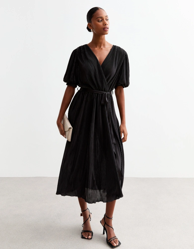 Black Short Sleeves Plisse Wrap  Midi Dress