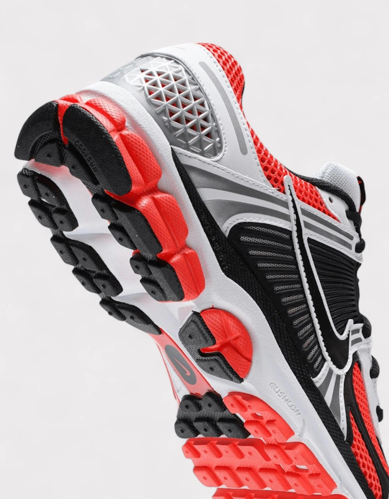 Zoom Vomero 5 SE Bright Crimson
