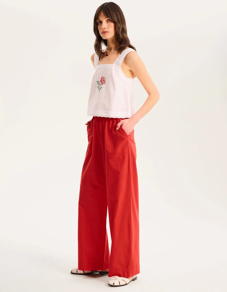 Elinda Top in White