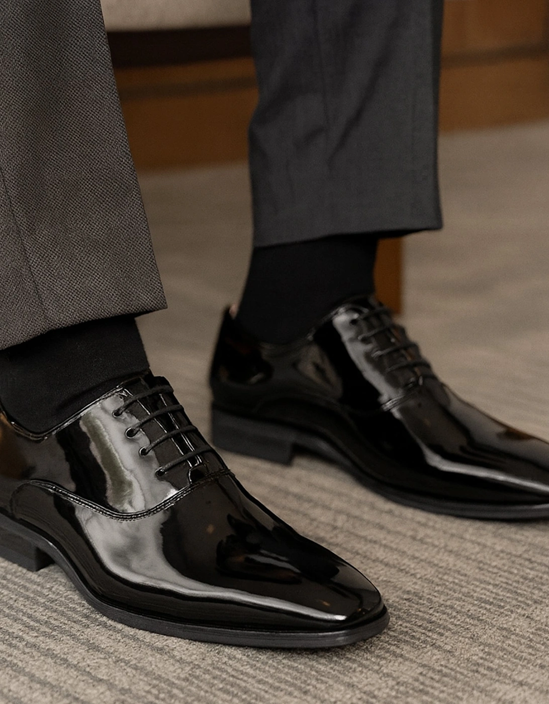 ROONEY Mens Patent Dress Shoes Black
