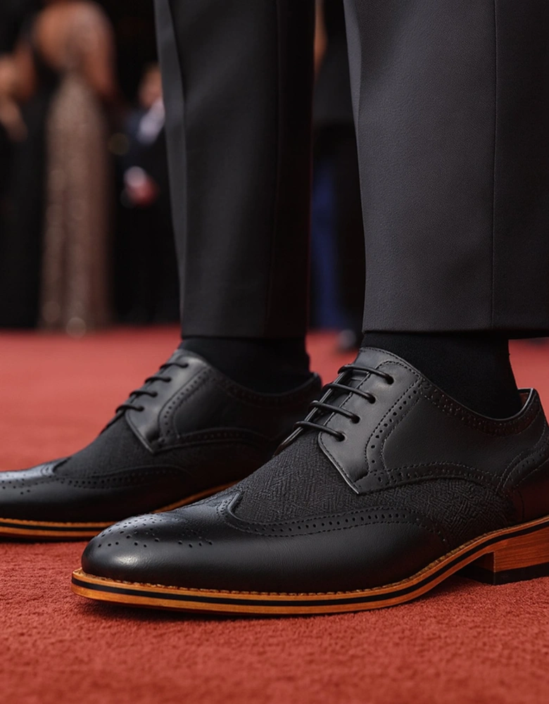 DANIEL Mens Lace Up Brogues Black