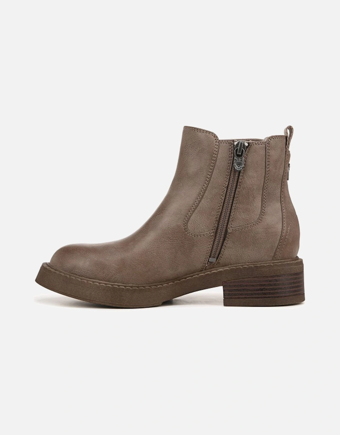 Vera Chelsea Boots