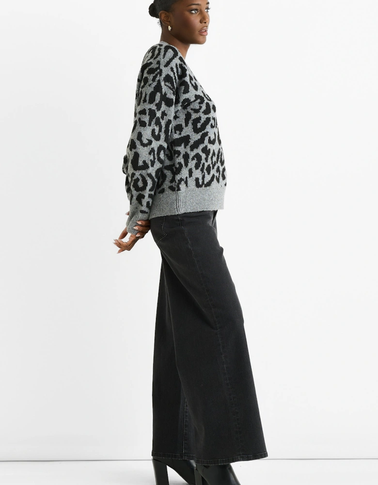 Grey Animal V Neck Short Knit Jumper
