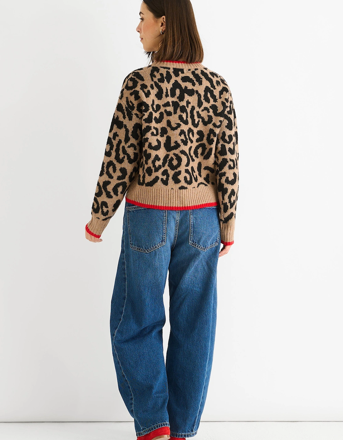 Camel Contrast Piping Animal Knit Jumper